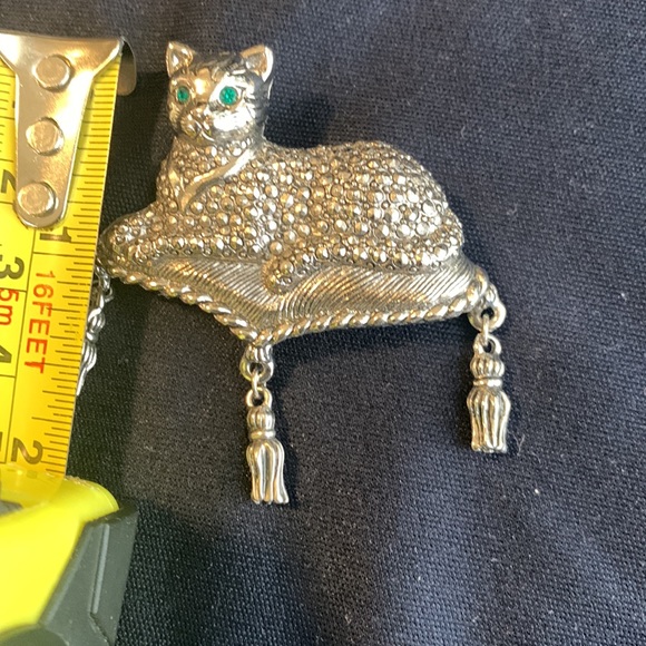 Avon brooch - Picture 2 of 3